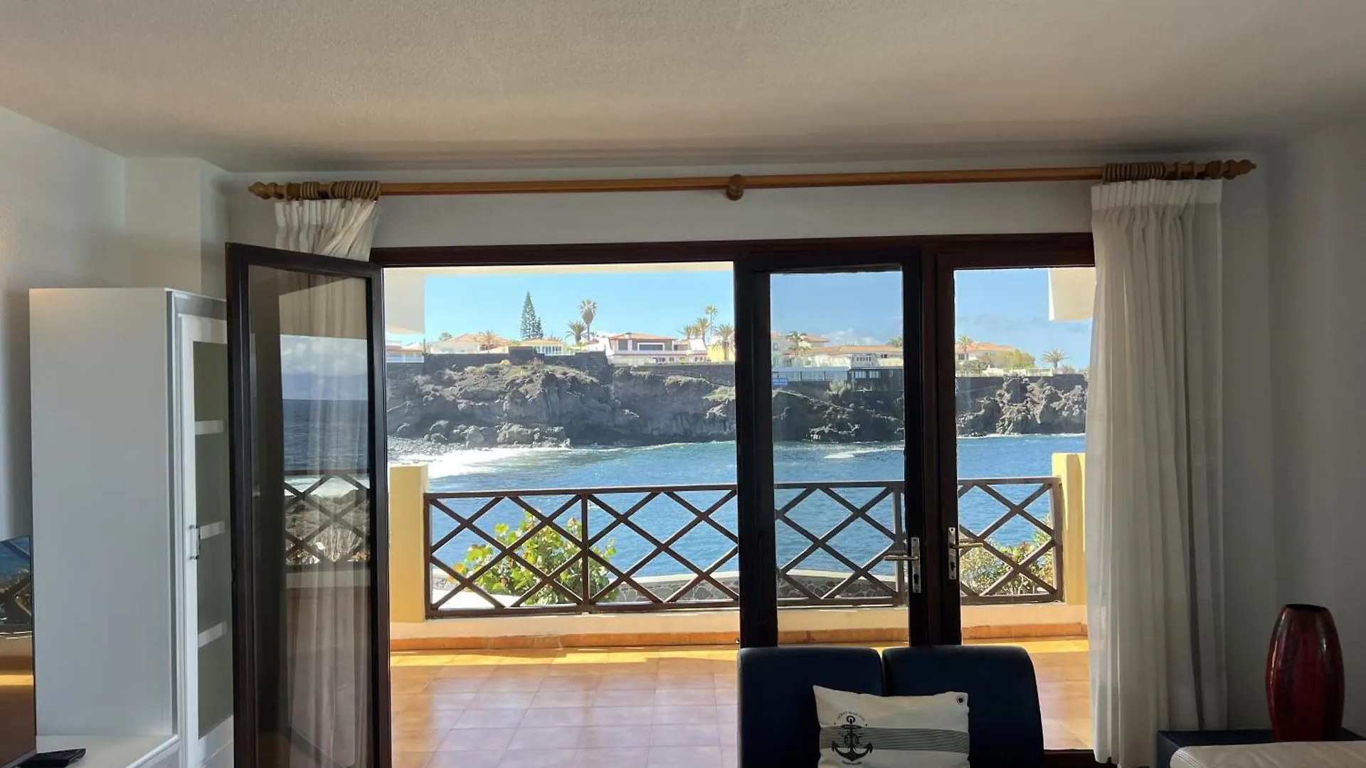 Apartment Ferienwohnung Neptuno Ocean Experience By Sydney Puerto de Santiago  Spanien